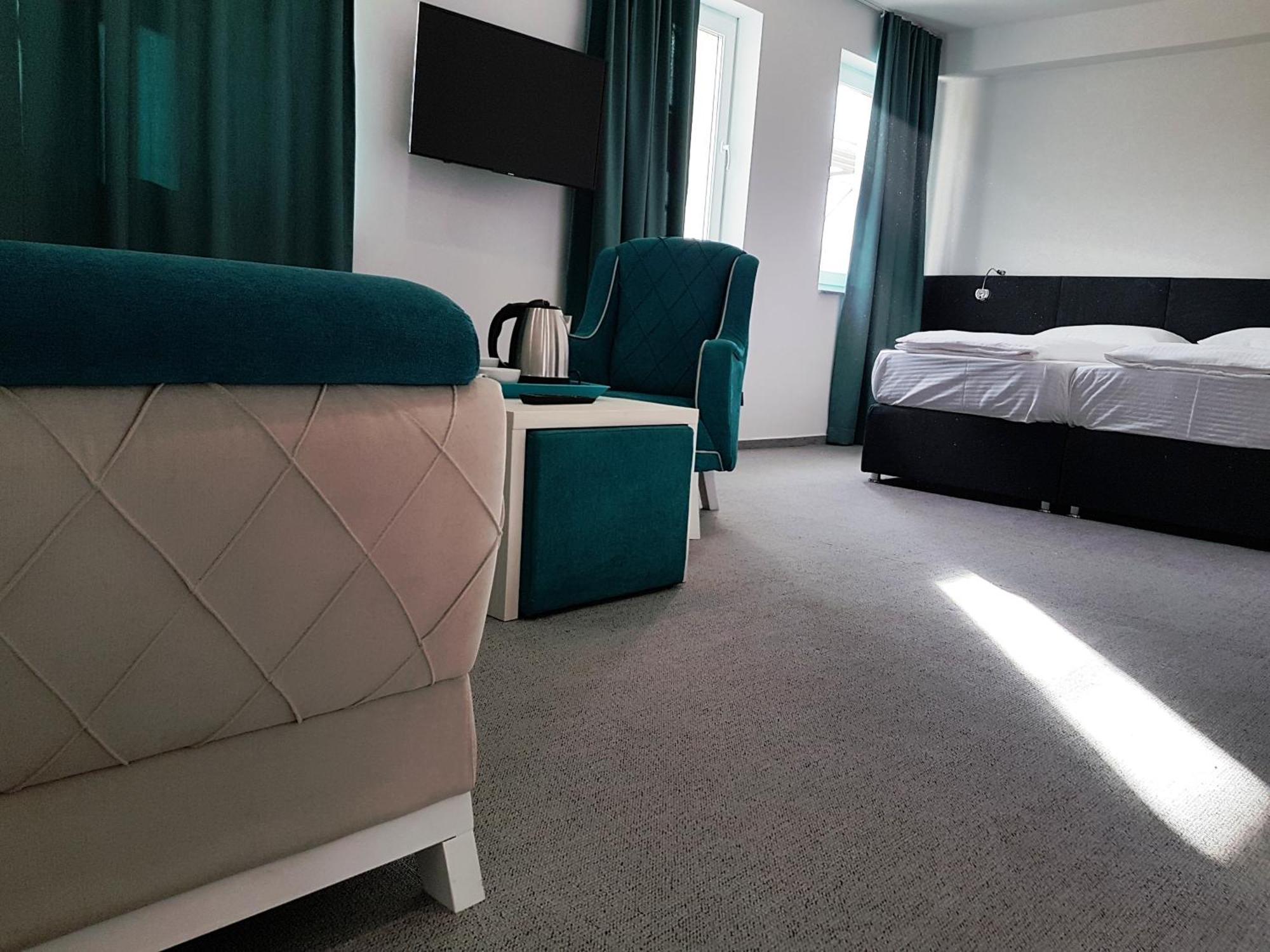 Hotel Sax Gracanica Gracanica  Eksteriør billede
