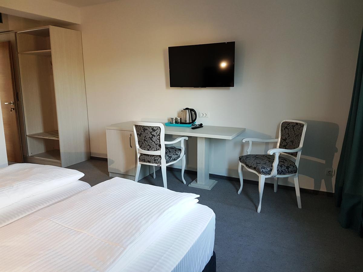 Hotel Sax Gracanica Gracanica  Eksteriør billede