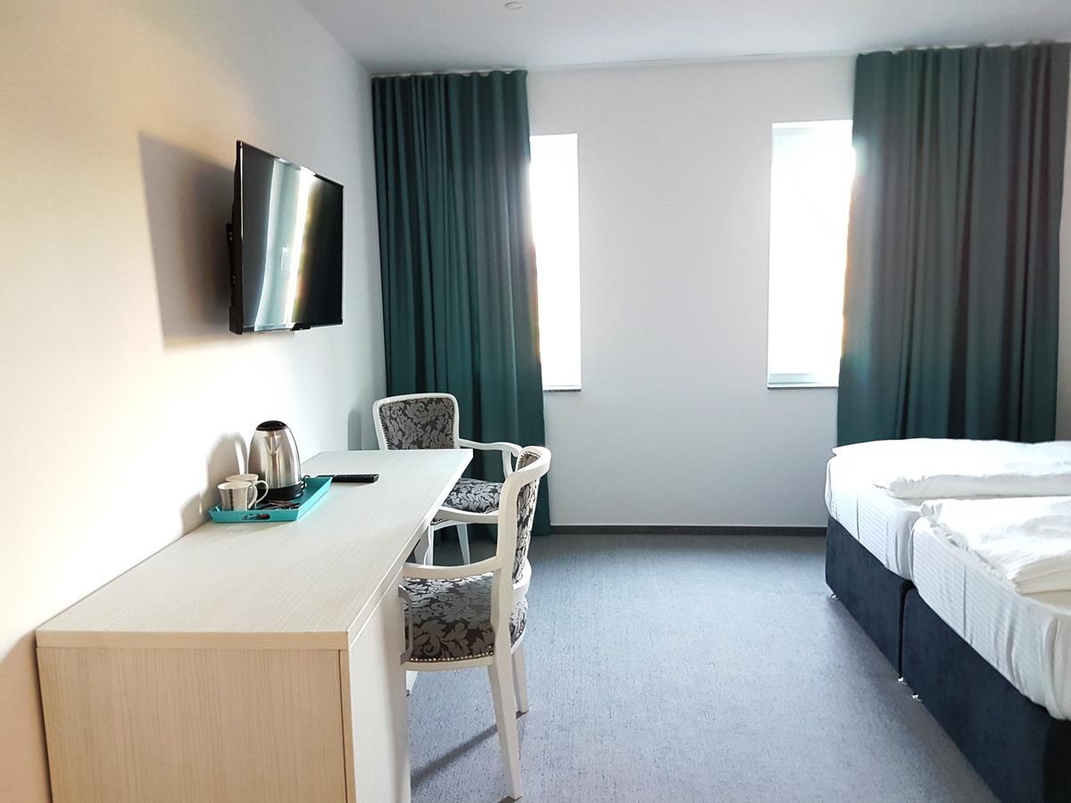 Hotel Sax Gracanica Gracanica  Eksteriør billede