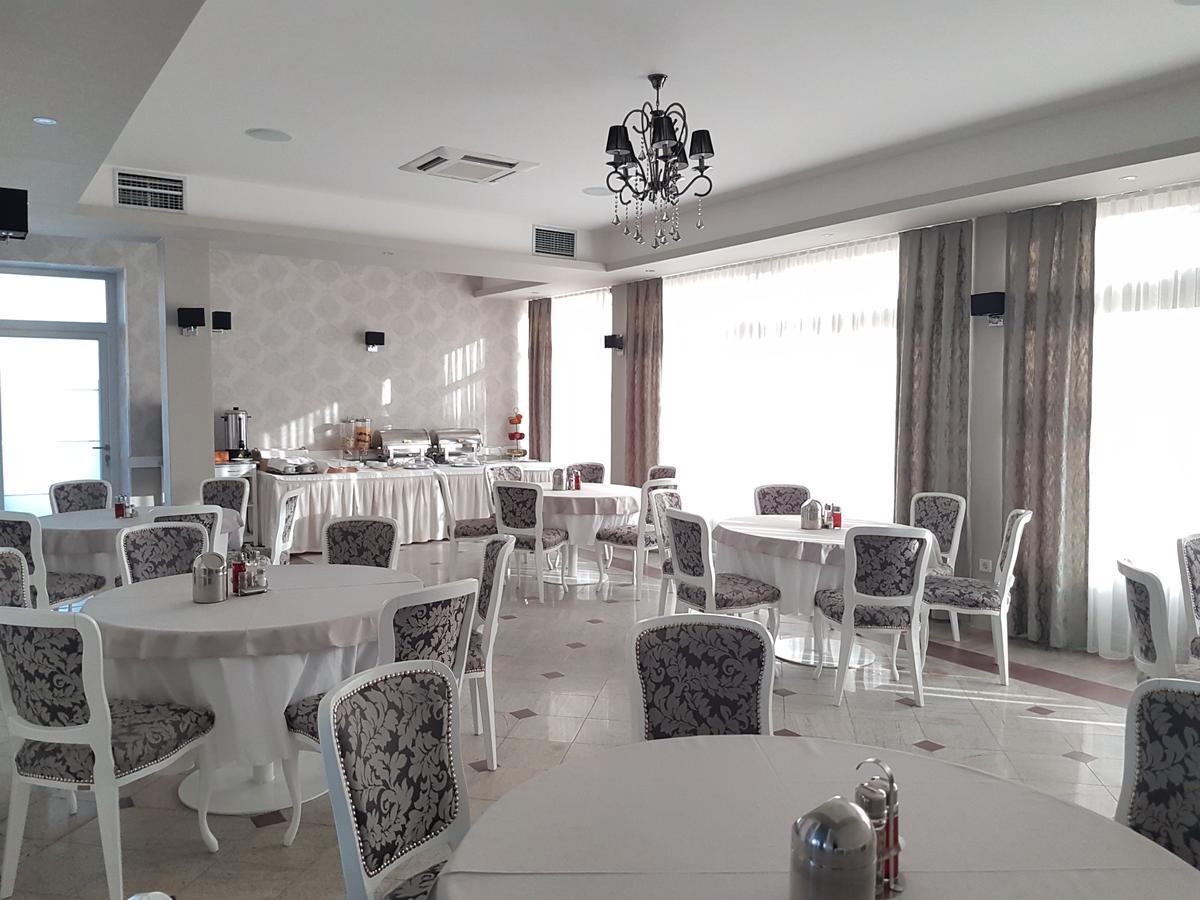 Hotel Sax Gracanica Gracanica  Eksteriør billede