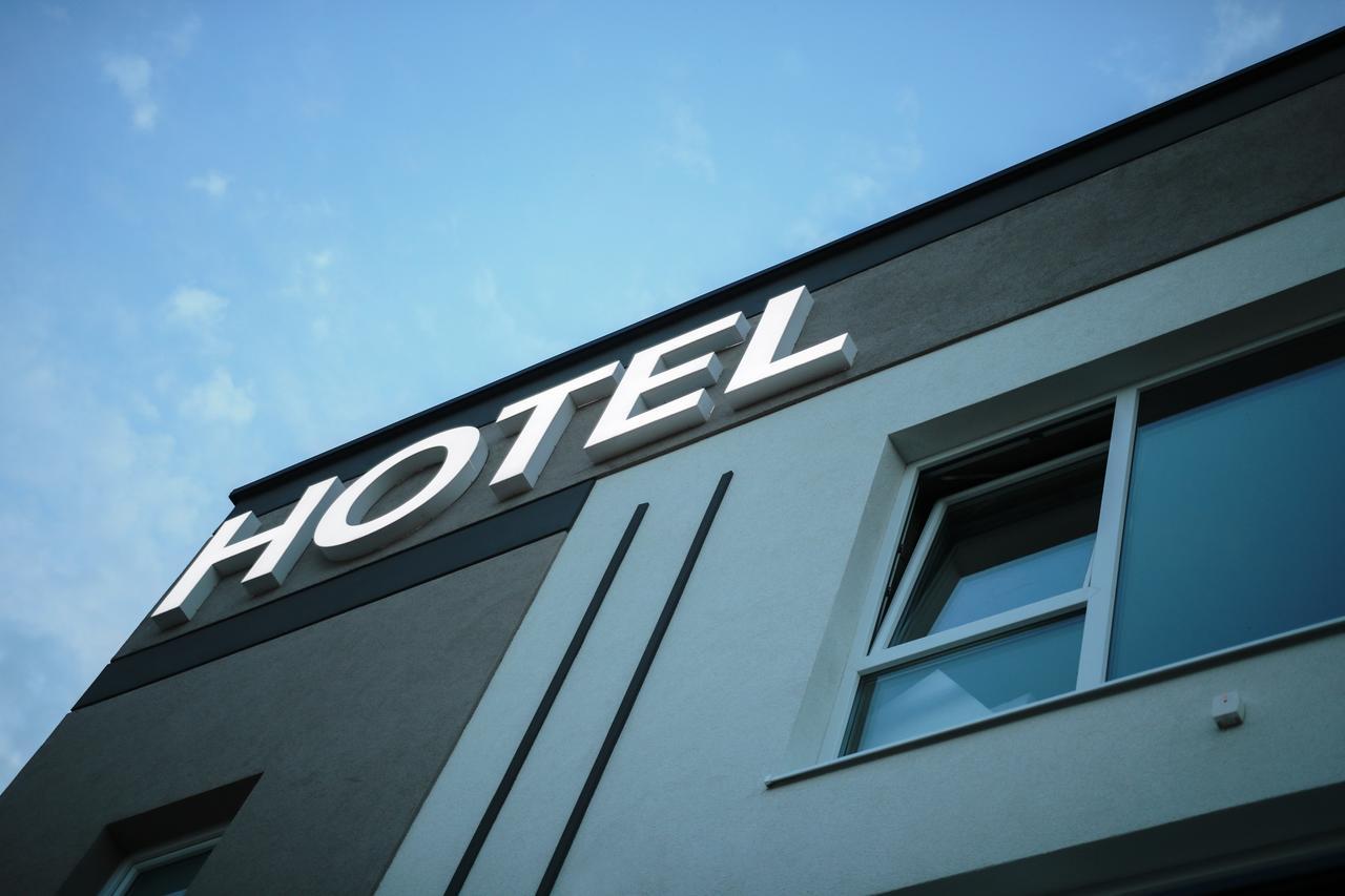 Hotel Sax Gracanica Gracanica  Eksteriør billede